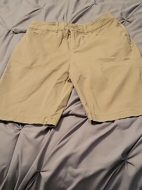 croft & barrow Beige Women's Shorts